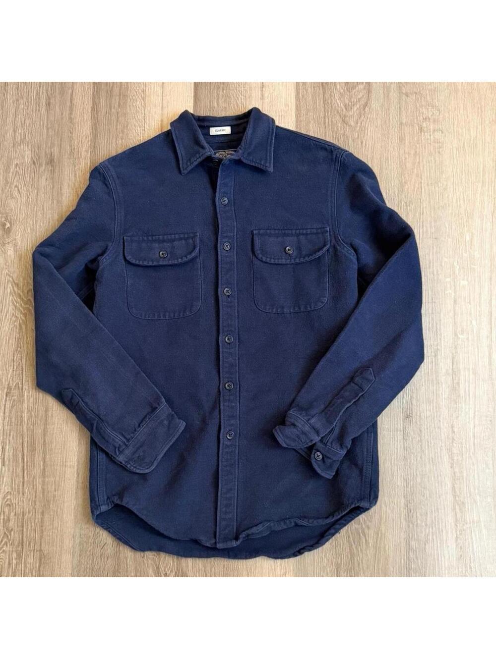 J.Crew flannel navy blue button up shirt Size S #preppy #menswear